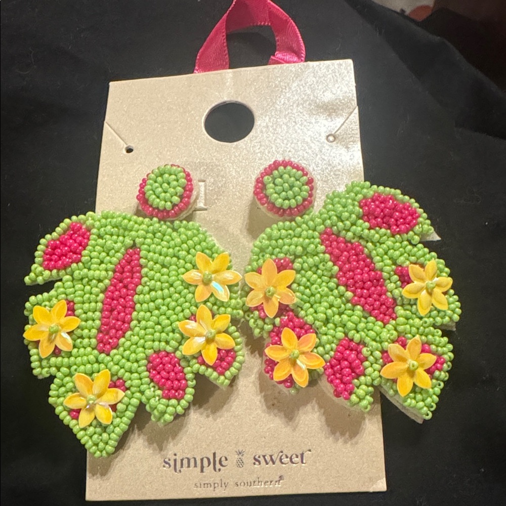 NWT Festive, Beaded. Green and pink beaded leaf design with yellow flower